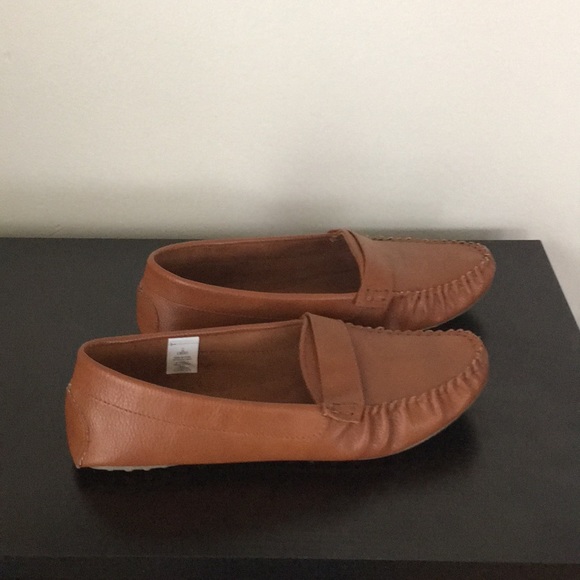 Old Navy Shoes - Old navy cognac driving moccasins